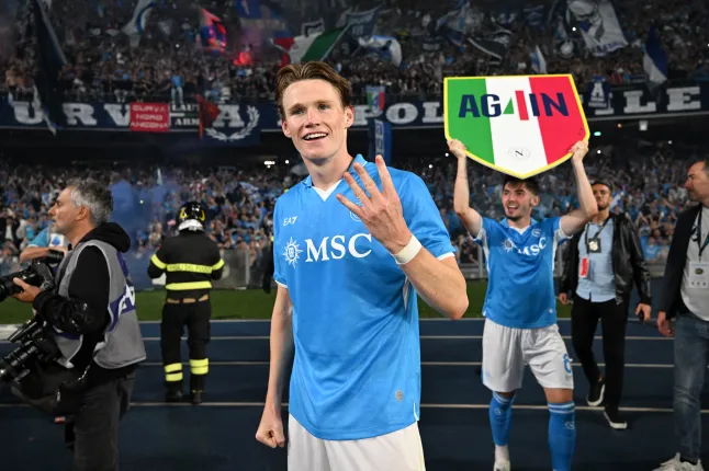McTominay Calls Man United Star To Convince Him To Complete Napoli Move McTominay Calls Man United Star To Convince Him To Complete Napoli Move