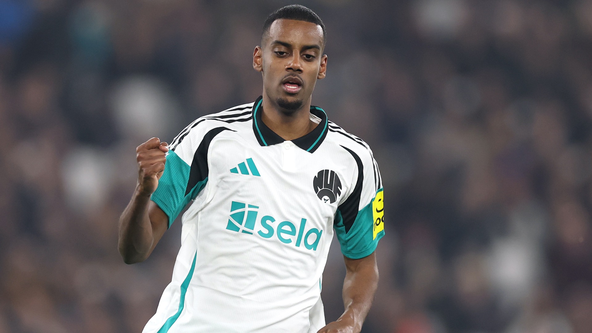 Alexander Isak Move To Liverpool Hopes Grow As Newcastle Seal £69m Deal Alexander Isak Move To Liverpool Hopes Grow As Newcastle Seal £69m Deal