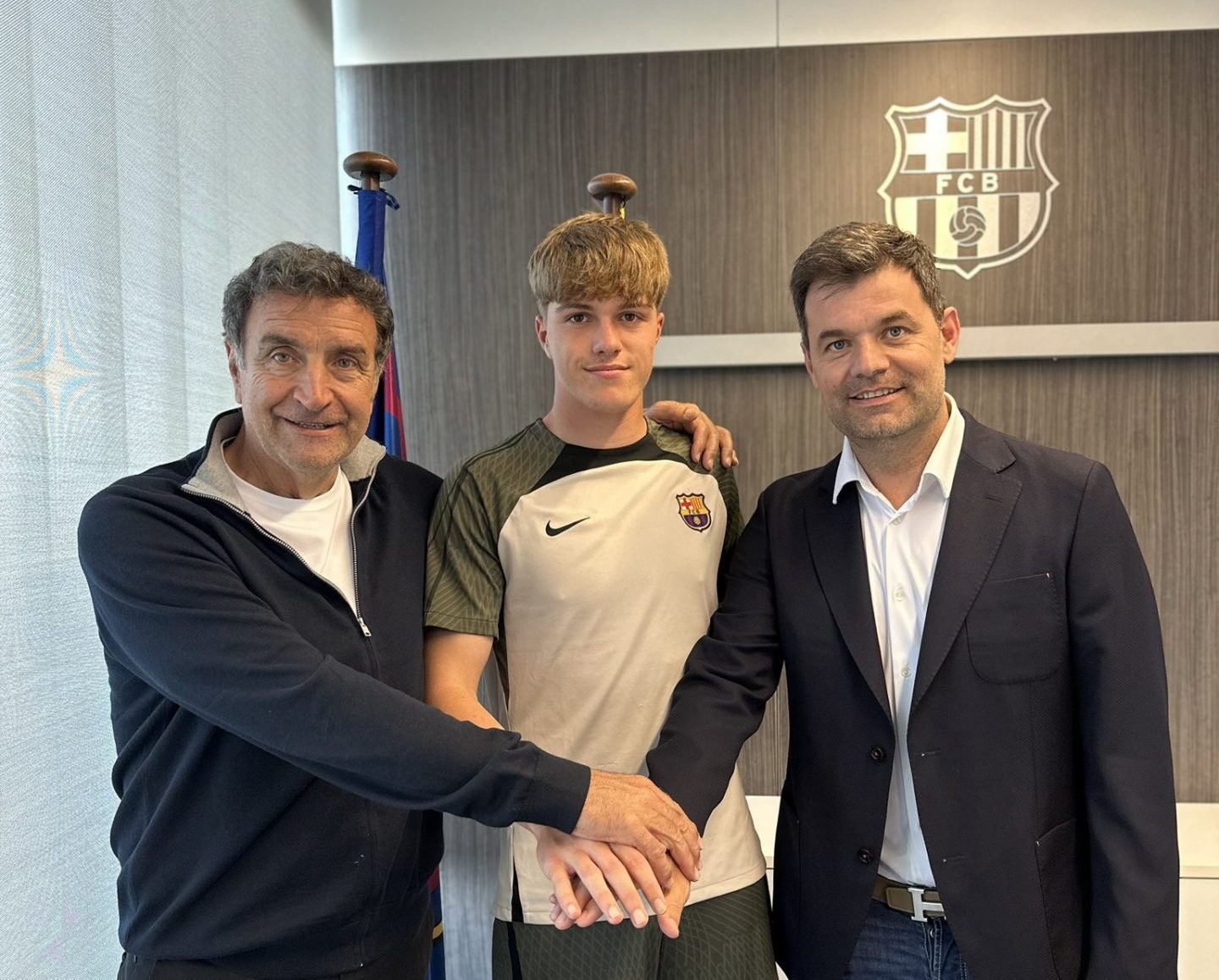 Barcelona Lose 17-Year-Old Sensation Highly Rated By Flick To Shoulder Injury Barcelona Lose 17-Year-Old Sensation Highly Rated By Flick To Shoulder Injury