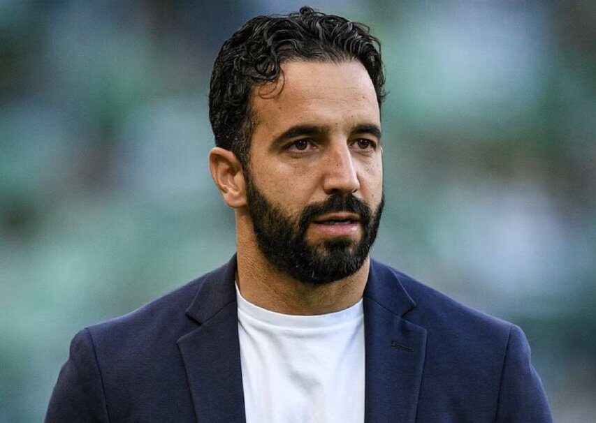 Man United Target ‘Disappointed’ Deal Didn’t Happen Amid Talks With Amorim, Martinez Man United Target ‘Disappointed’ Deal Didn’t Happen Amid Talks With Amorim, Martinez