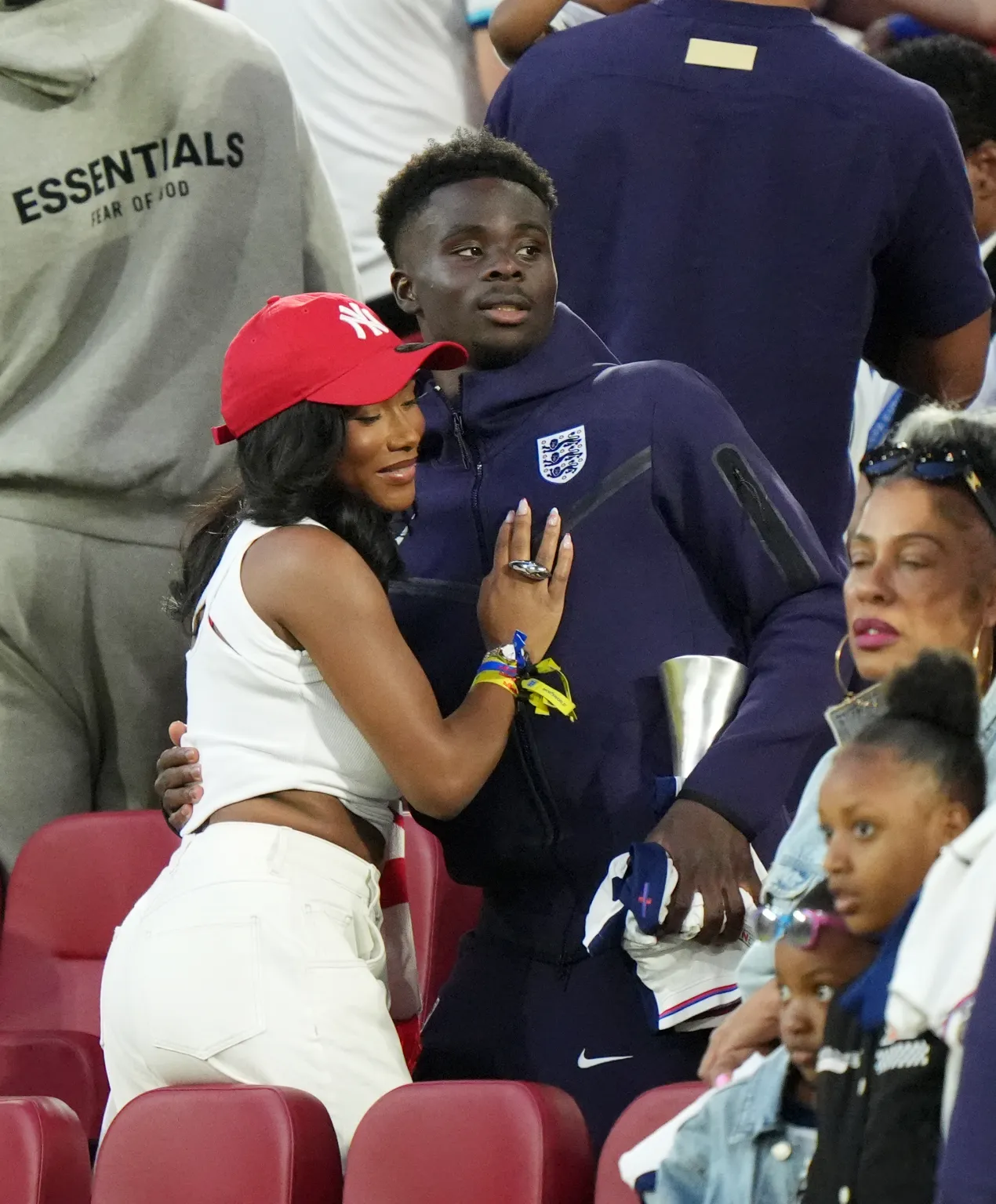 Bukayo Saka ‘Gets Engaged’ To His Long-Term Sweetheart Tolami Benson Bukayo Saka ‘Gets Engaged’ To His Long-Term Sweetheart Tolami Benson
