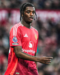 Manchester United Makes A Decision On Young Center-Back From Arsenal Manchester United Makes A Decision On Young Center-Back From Arsenal