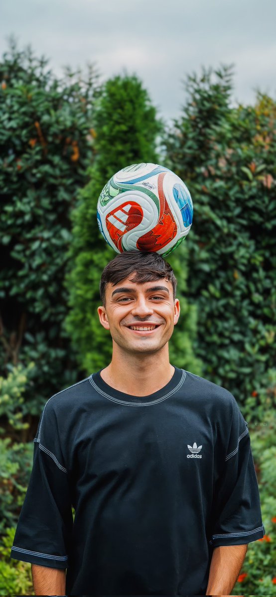 Pedri Names Bayern Star As The Player He’d Sign For Barcelona Pedri Names Bayern Star As The Player He’d Sign For Barcelona