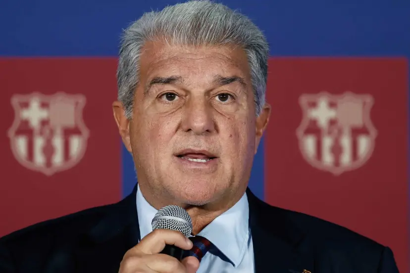 Barcelona Eyeing Two Premier League Defenders Barcelona Eyeing Two Premier League Defenders