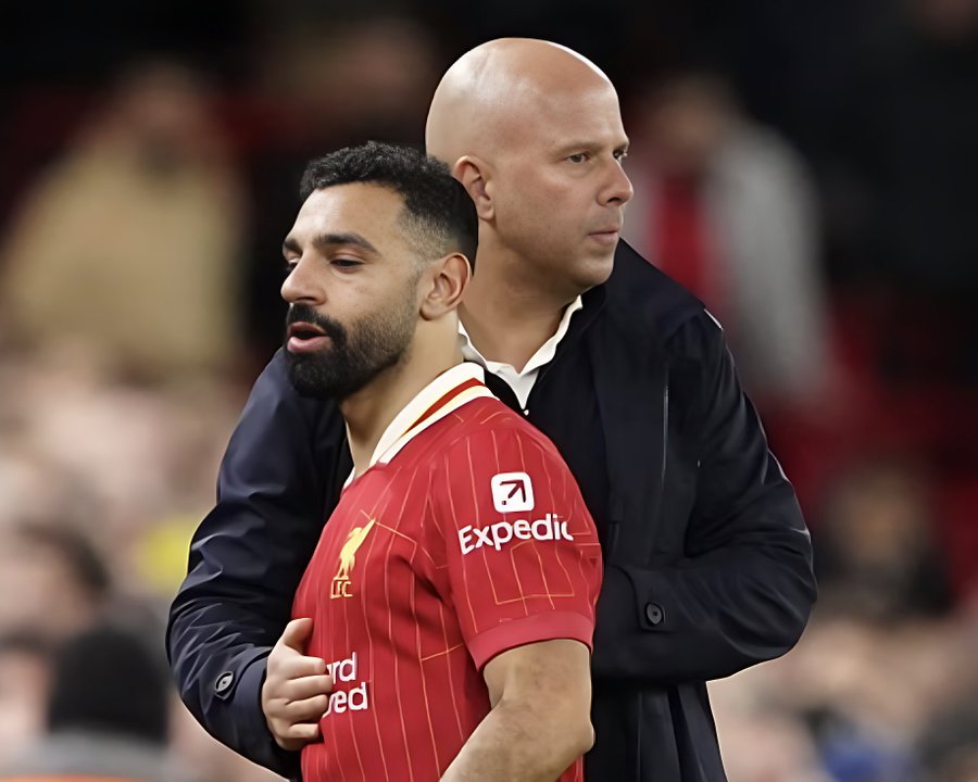 Slot Reveals Salah Reaction To Liverpool Dropping Slot Reveals Salah Reaction To Liverpool Dropping