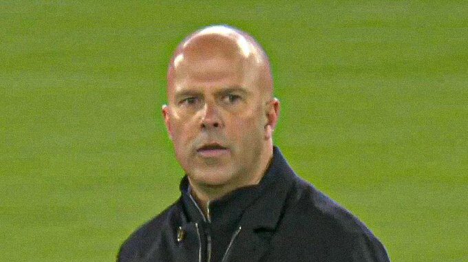 Arne Slot Faces Headache As Eight Stars Risk Ban In Galatasaray Clash Arne Slot Faces Headache As Eight Stars Risk Ban In Galatasaray Clash