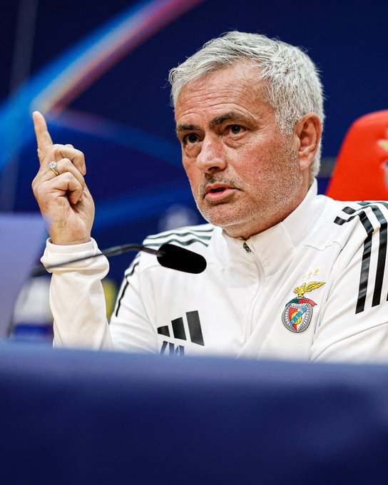 Mourinho Apologises To Arbeloa Over Goal Celebration Mourinho Apologises To Arbeloa Over Goal Celebration