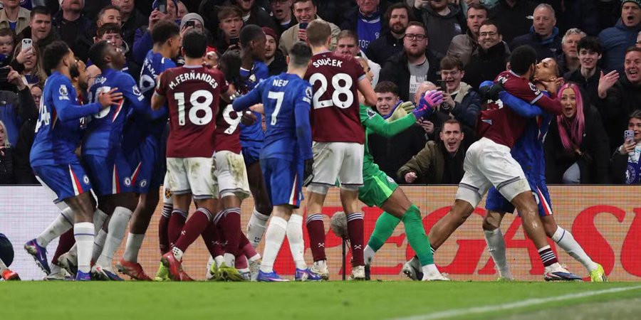Chelsea, West Ham Fined Over ‘Mass Confrontation’ Chelsea, West Ham Fined Over ‘Mass Confrontation’