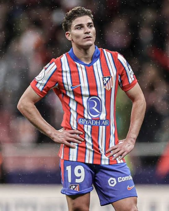 Julian Alvarez Makes A Choice Regarding Arsenal, Chelsea, And Manchester United Transfers Julian Alvarez Makes A Choice Regarding Arsenal, Chelsea, And Manchester United Transfers