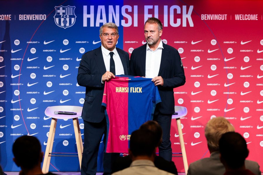 Barcelona Weigh Formal Complaint To RFEF After Controversial Refereeing In Atletico Madrid Defeat Barcelona Weigh Formal Complaint To RFEF After Controversial Refereeing In Atletico Madrid Defeat