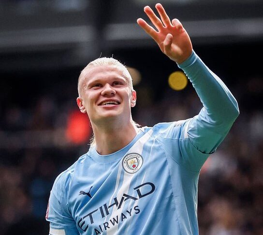 Manchester City Leapfrog Arsenal In Premier League Title Race Manchester City Leapfrog Arsenal In Premier League Title Race