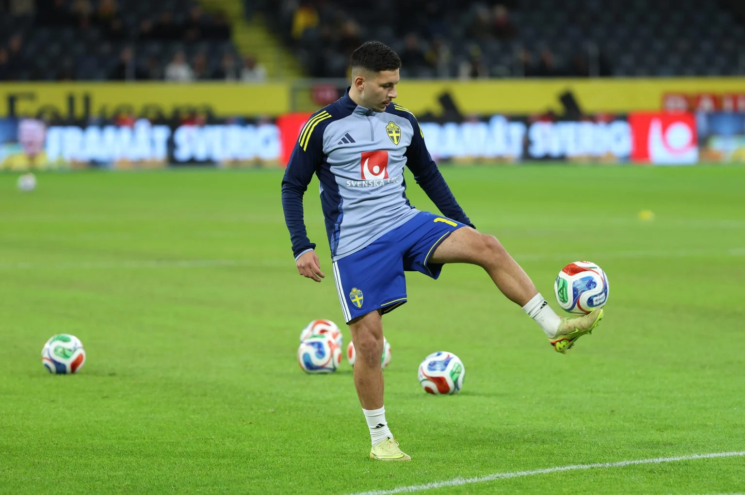 Barcelona Winger Opens Up On World Cup Exclusion Barcelona Winger Opens Up On World Cup Exclusion