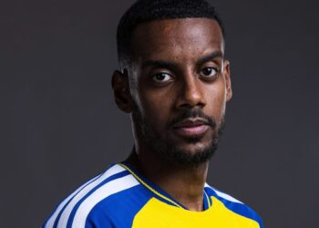 Alexander Isak Confronts Teammate After Sweden's World Cup Qualification Mix-Up